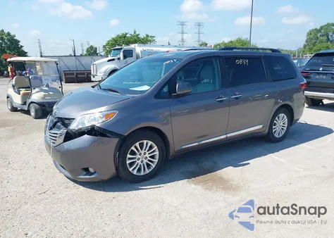 2017 Toyota Sienna Xle 8 Passenger z USA, uszkodzony, nr VIN 5TDYZ3DC4HS896195